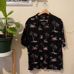 Men’s short sleeve button down